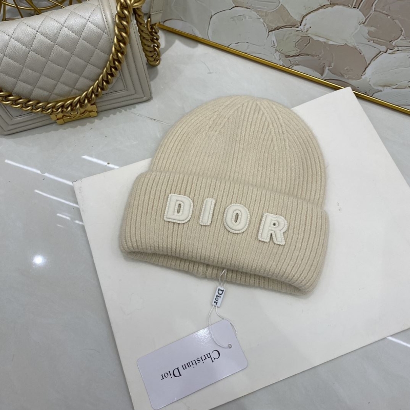 CHRISTIAN DIOR